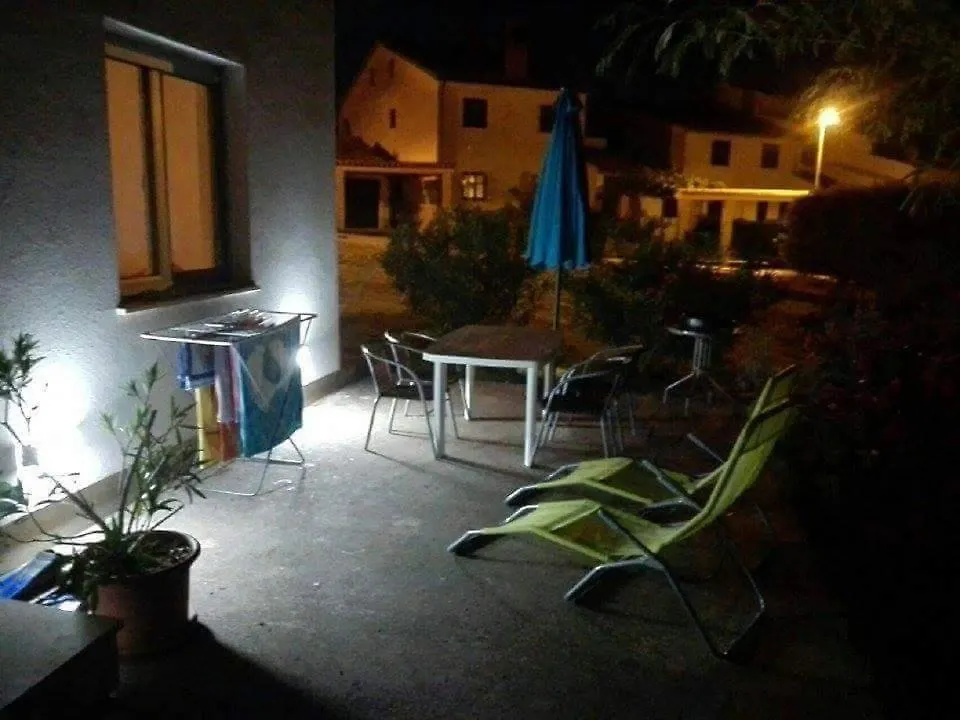 Apartment Stinjan Kascuni Πούλα
